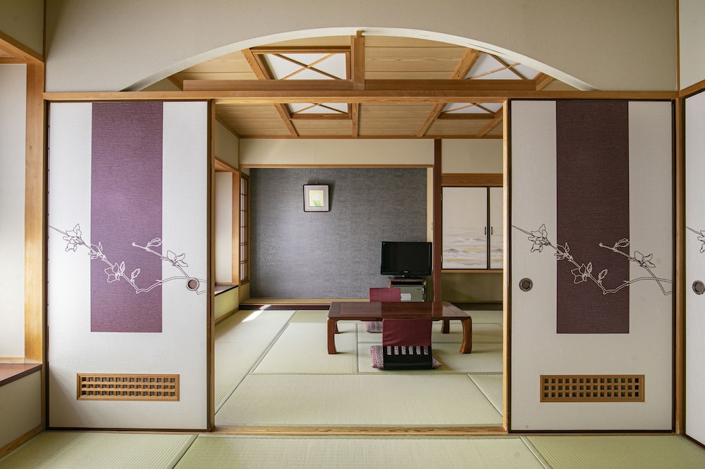 Yufuin Baien Garden Resort