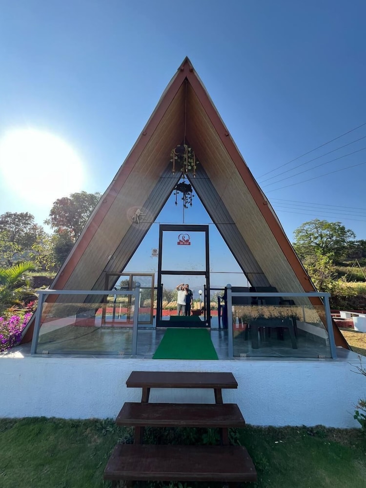 Royal Stone Resort