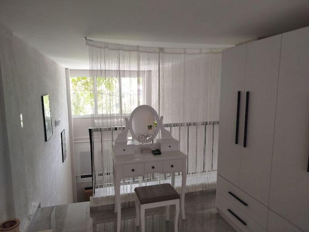 Liana s Stylish House