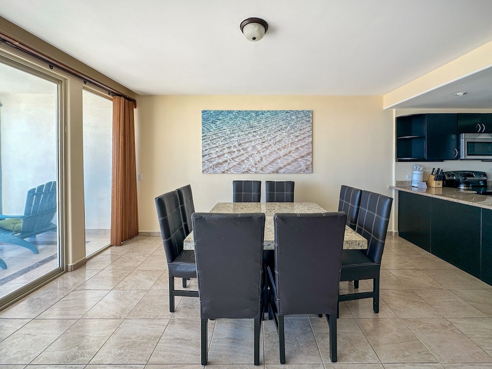 Amazing Location Close to it all Great Price