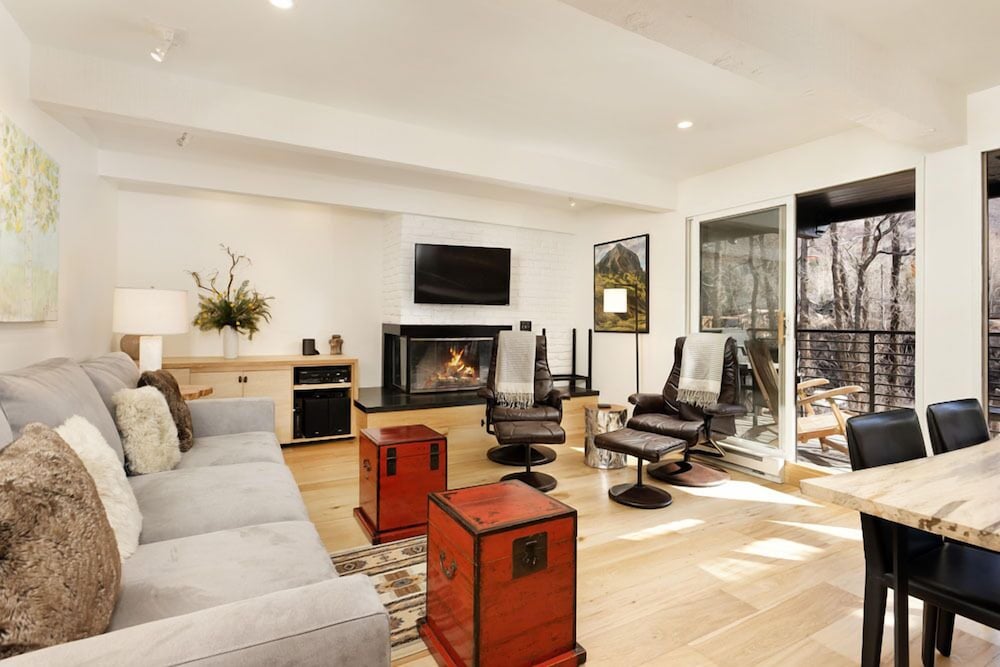 Chateau Eau Claire & Roaring Fork by Frias Properties