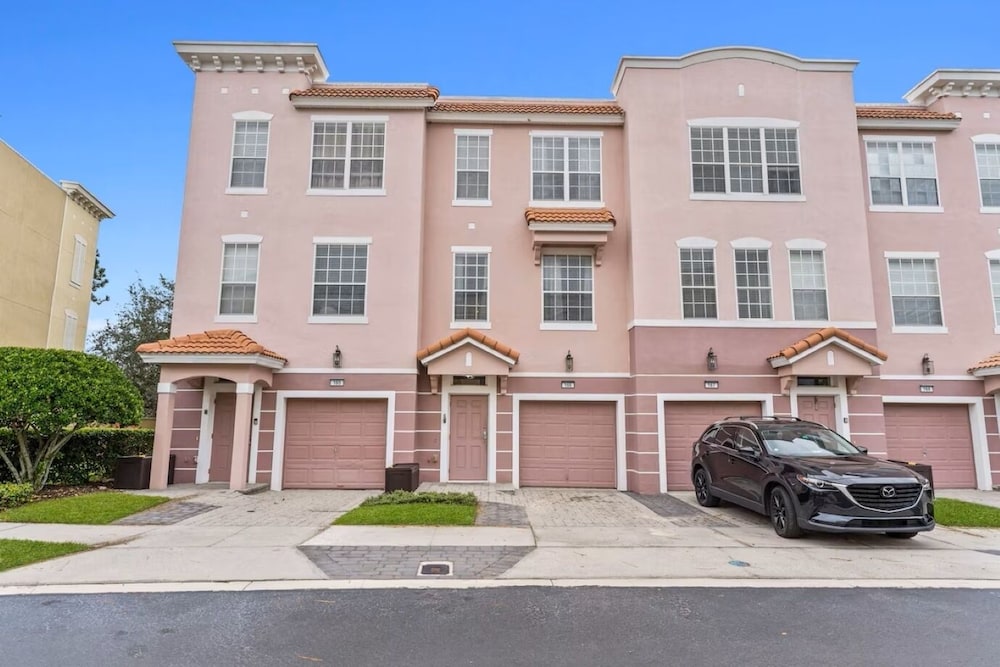 Vista Cay Swanky