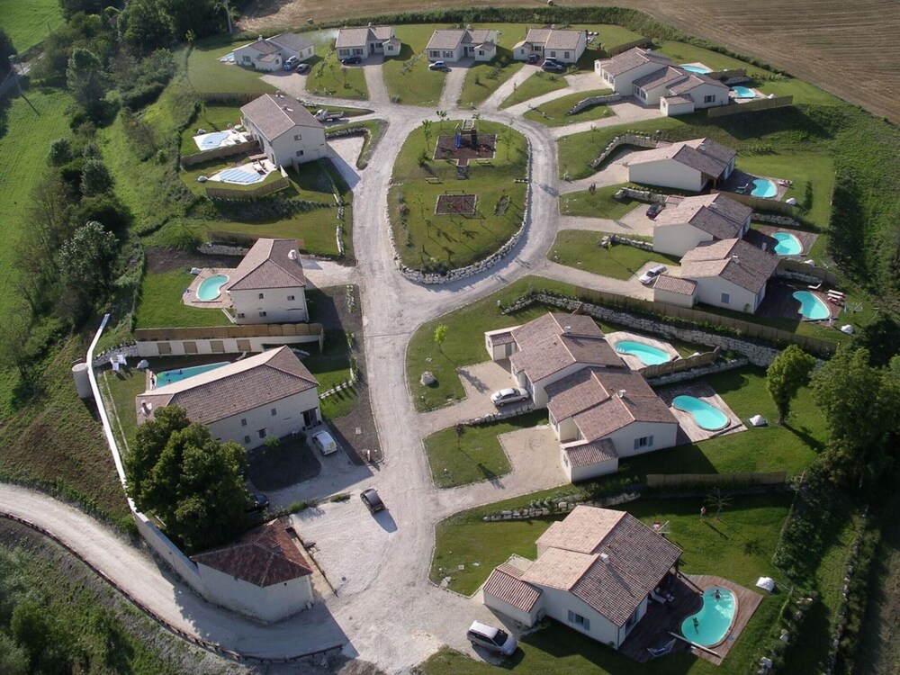 Villa in France With Private Pool & Garden