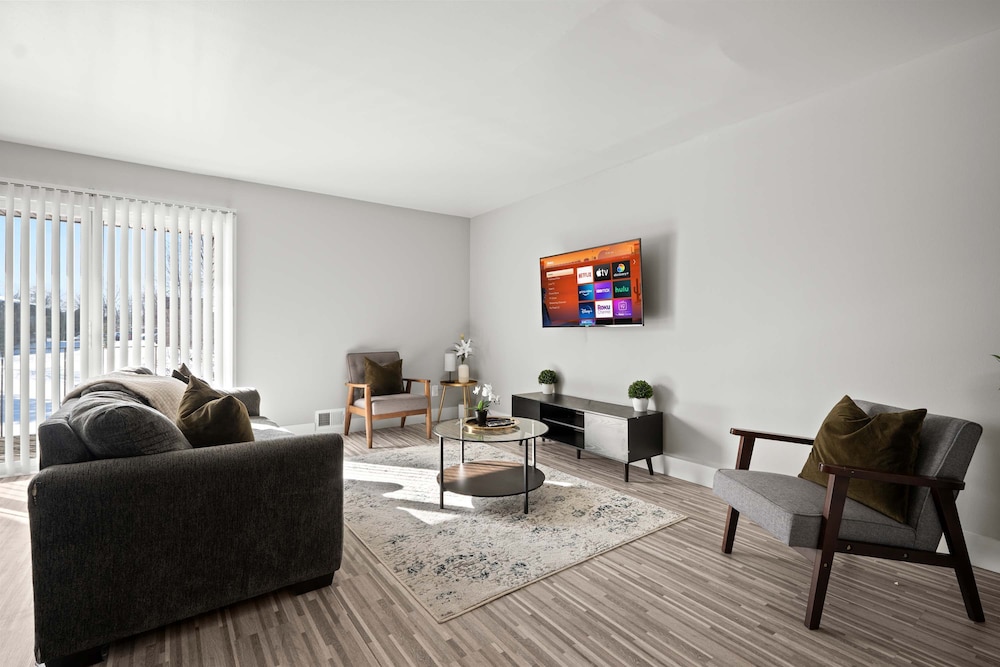 A Unique 2BR 2BA Stay