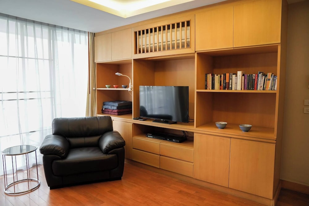 Peaceful and Quiet Apartment on Changklan Road