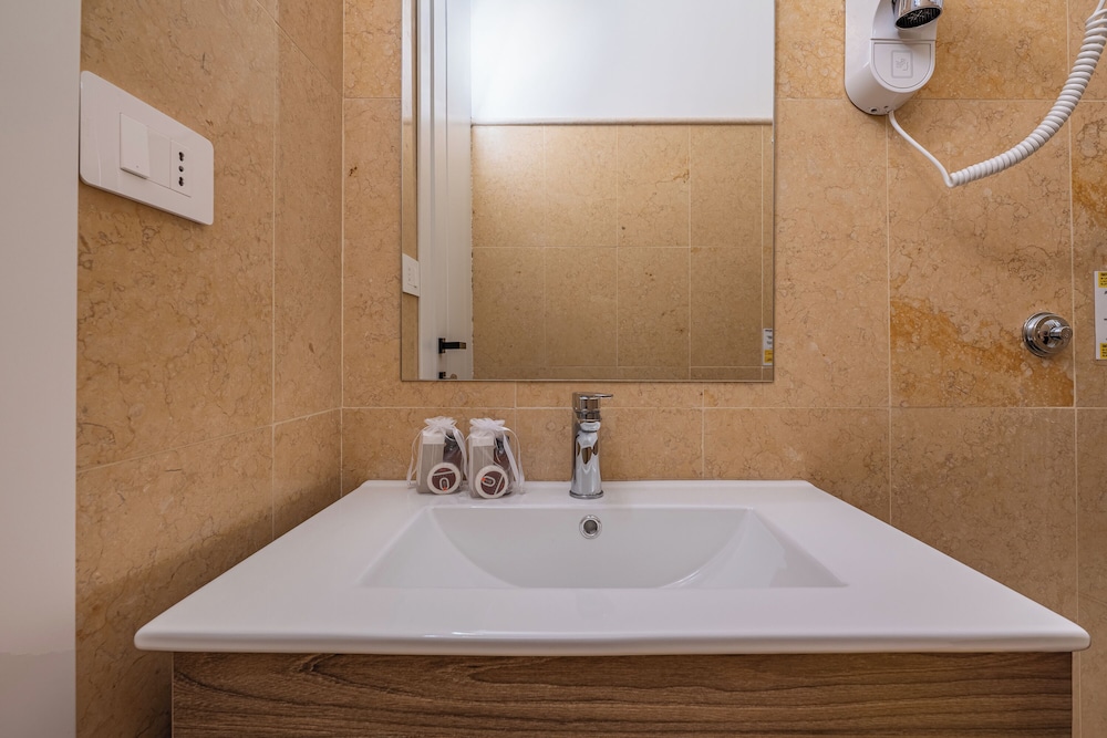 RESIDENZA DEGLI SPEZIALI ROMA PRATI