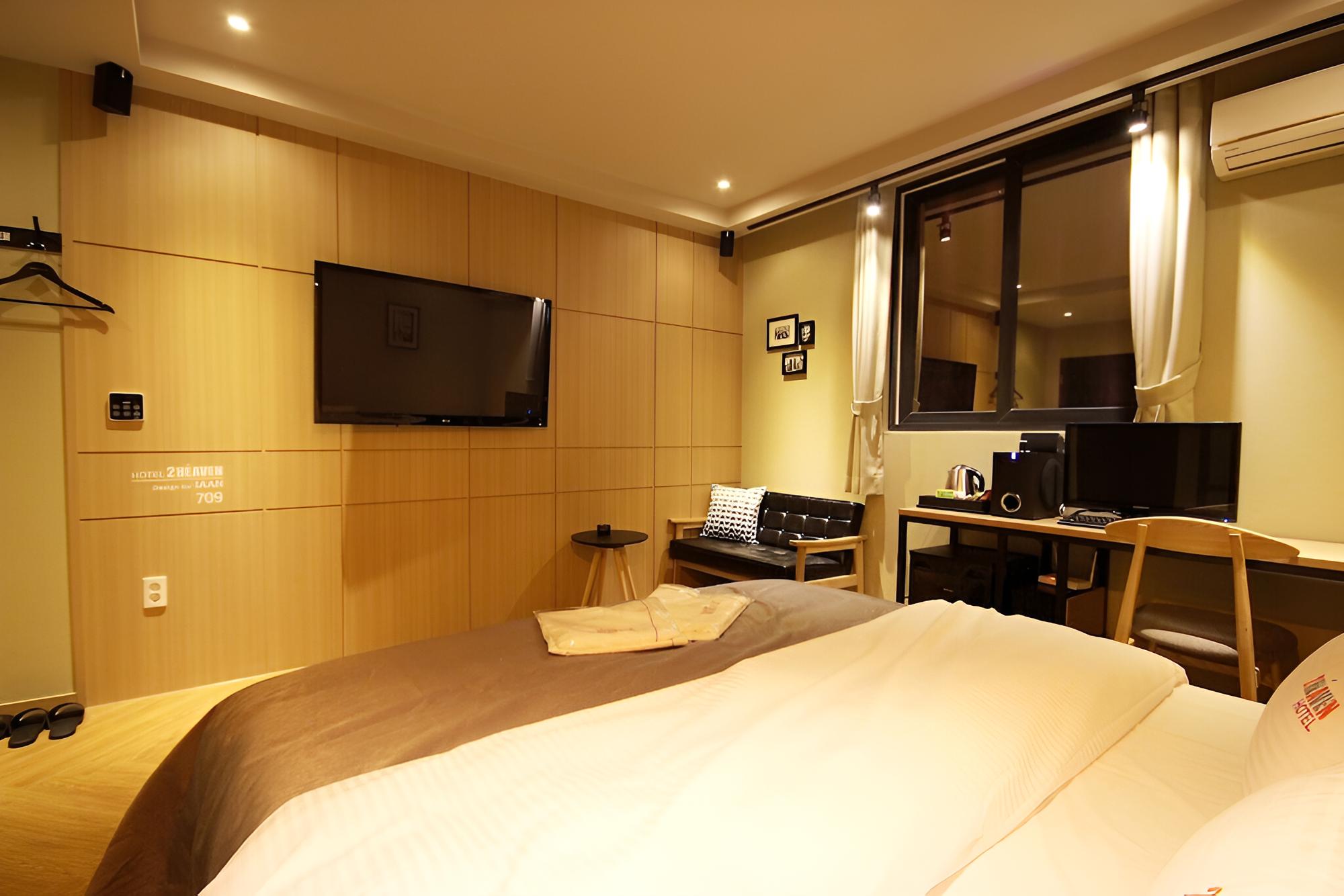 Photo 7