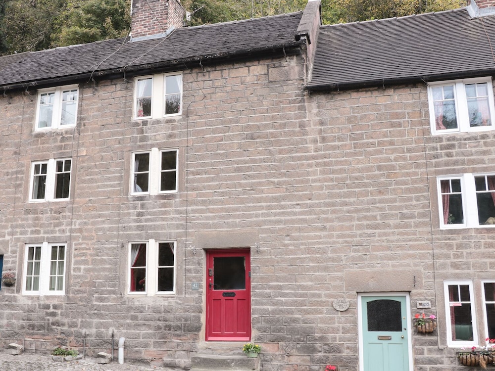 Holly Cottage