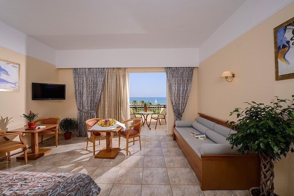 Vantaris Palace photo 5