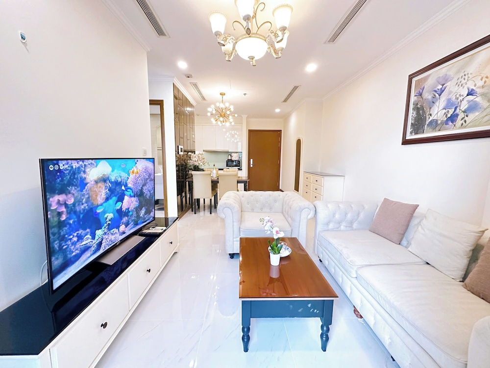 Nice Luxury Apartments Vinhome Central