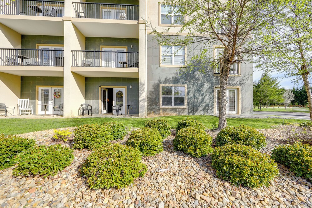 'mountain Escape' w/ Pool Access in Pigeon Forge!
