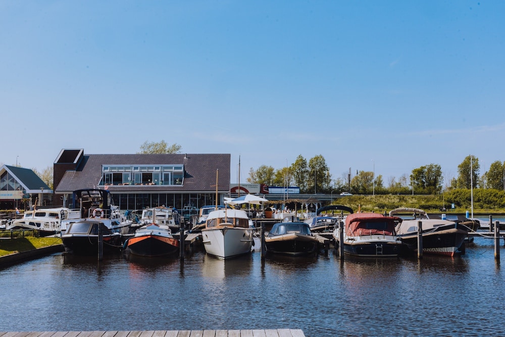 Beautiful House With AC, in the Port of Uitgeest