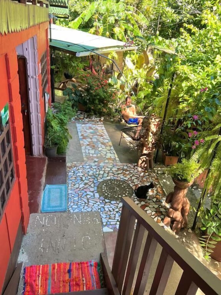 Hostel Pura Vida