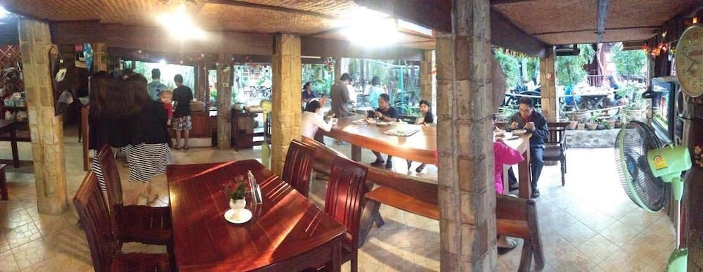 RuenNamyen Resort