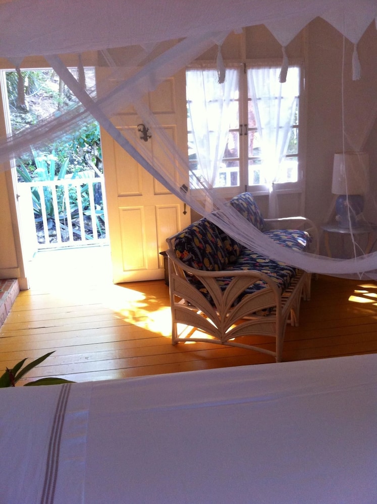 Galley Bay Cottages - Property Image 59