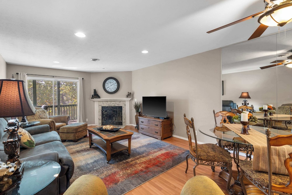 River Song Condo for 4