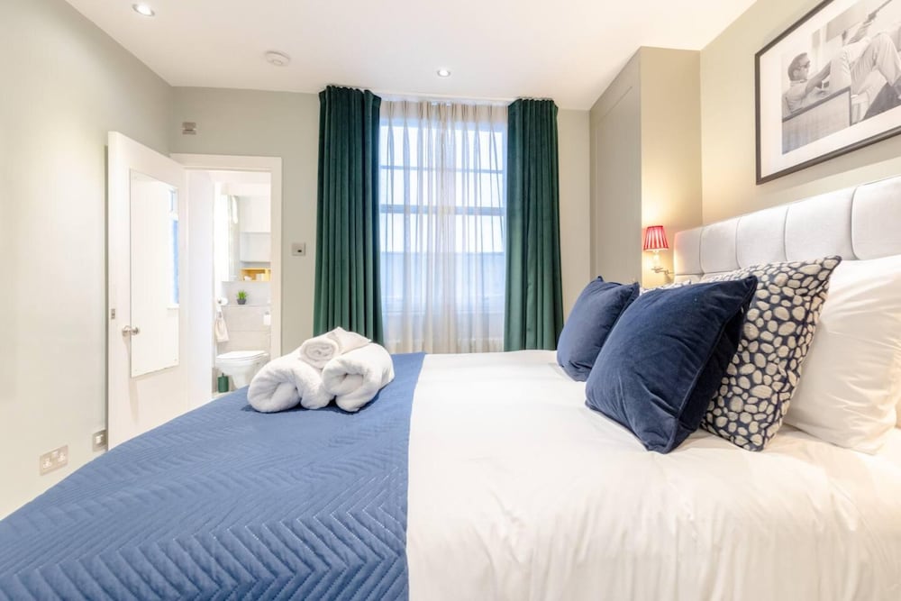 Elegant 1BD Flat in the Heart of Notting Hill!