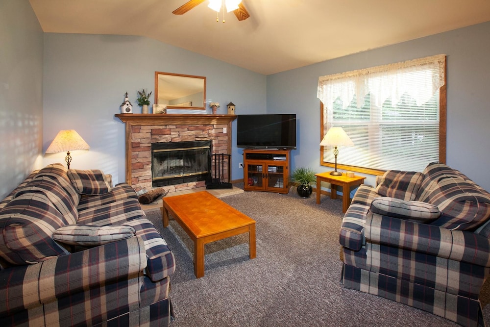 Goshorn Lake Cottages