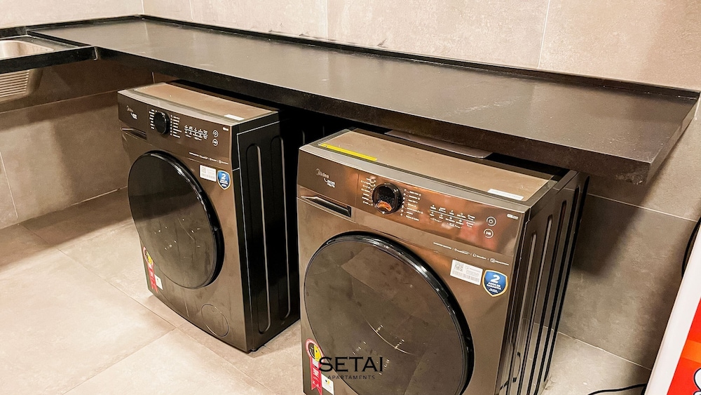 Edition - by Setai Apartaments