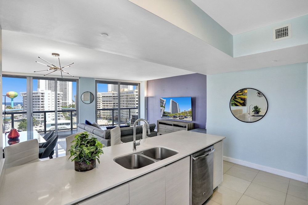 AMAZING 3BD CONDO BEACHWALK RESORT - Image 2