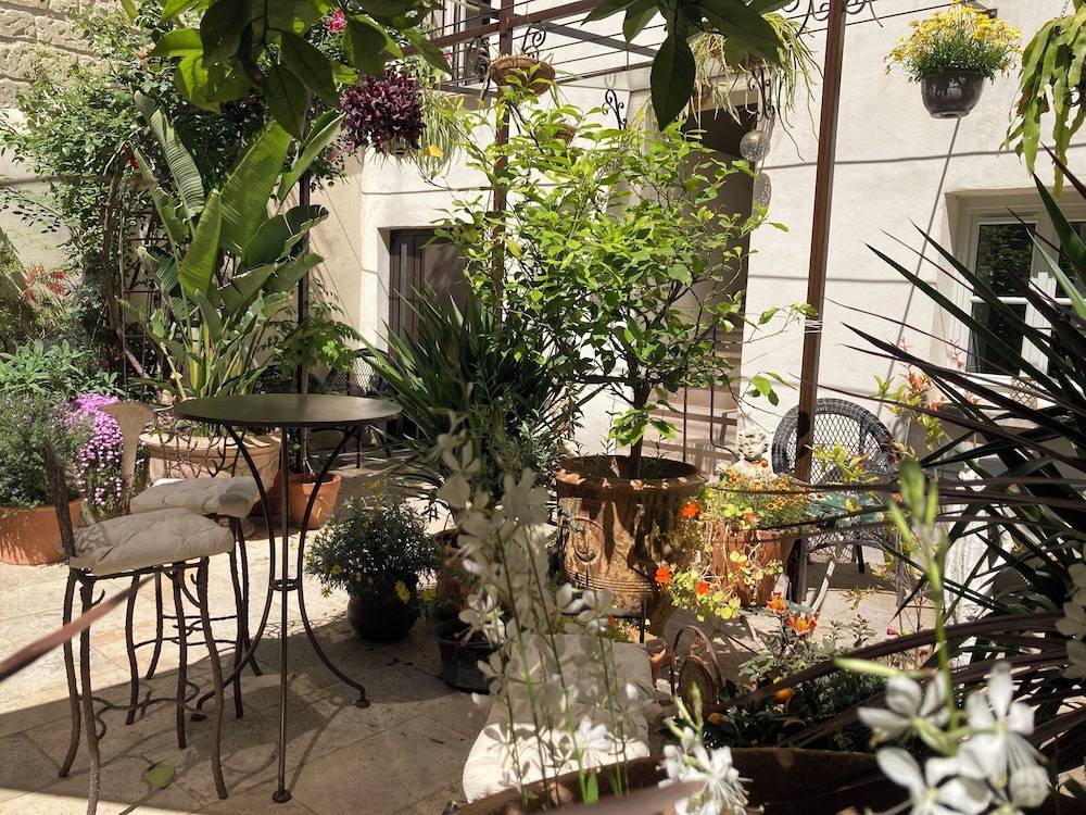 La Maison des Augustins B&B, Spa et Fitness