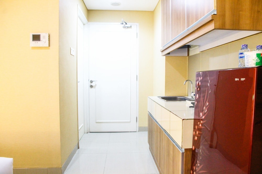 Pool View Studio Ara Residance Apartement Near Gading Serpong, Gading Serpong - 14