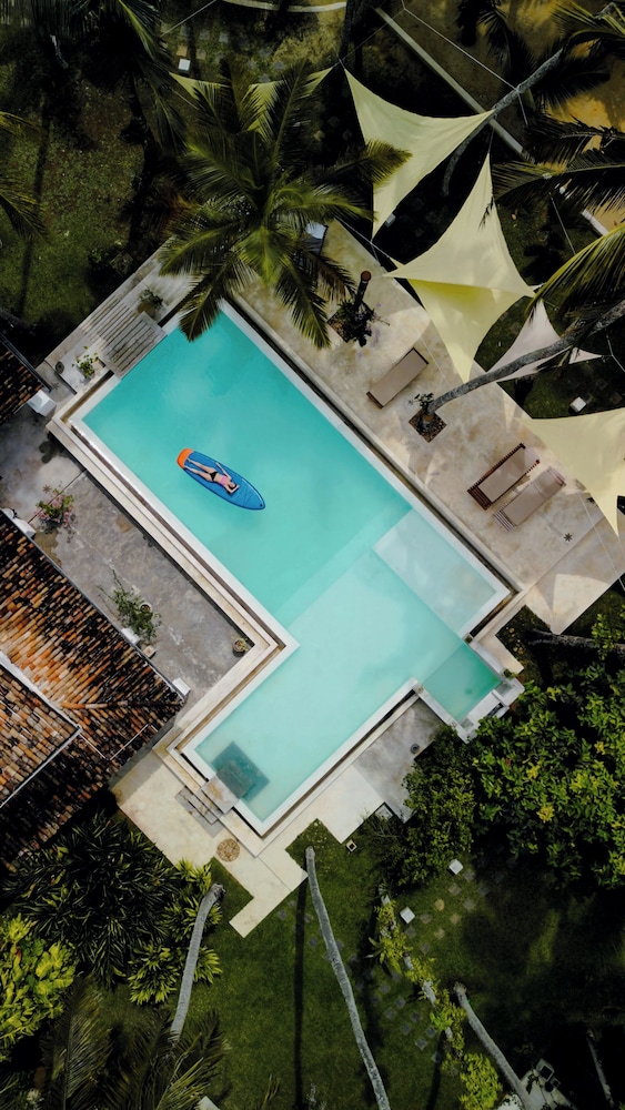 Deep Blue Sea Rental Villa