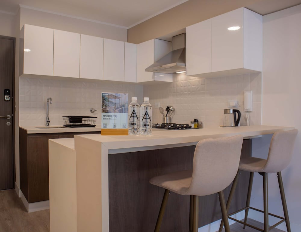 w Bright 1BR w Balcony in Miraflores