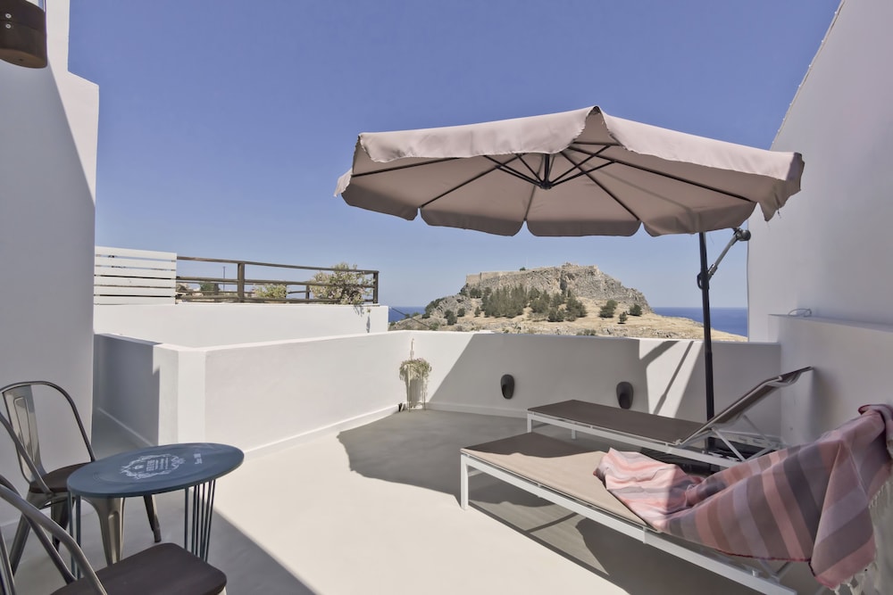 Lindos Comfy Suites