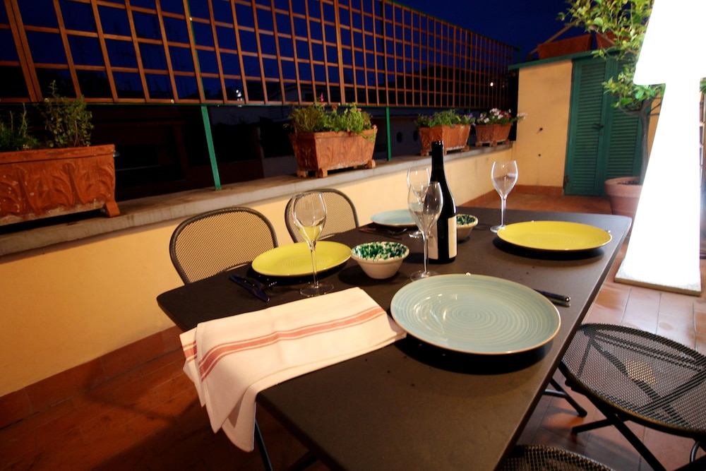 Wonder Romantic Terrace