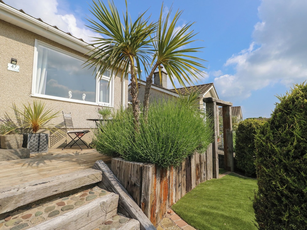 Benllech Bay Cottage