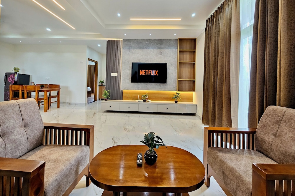 TrueLife Summit Suites