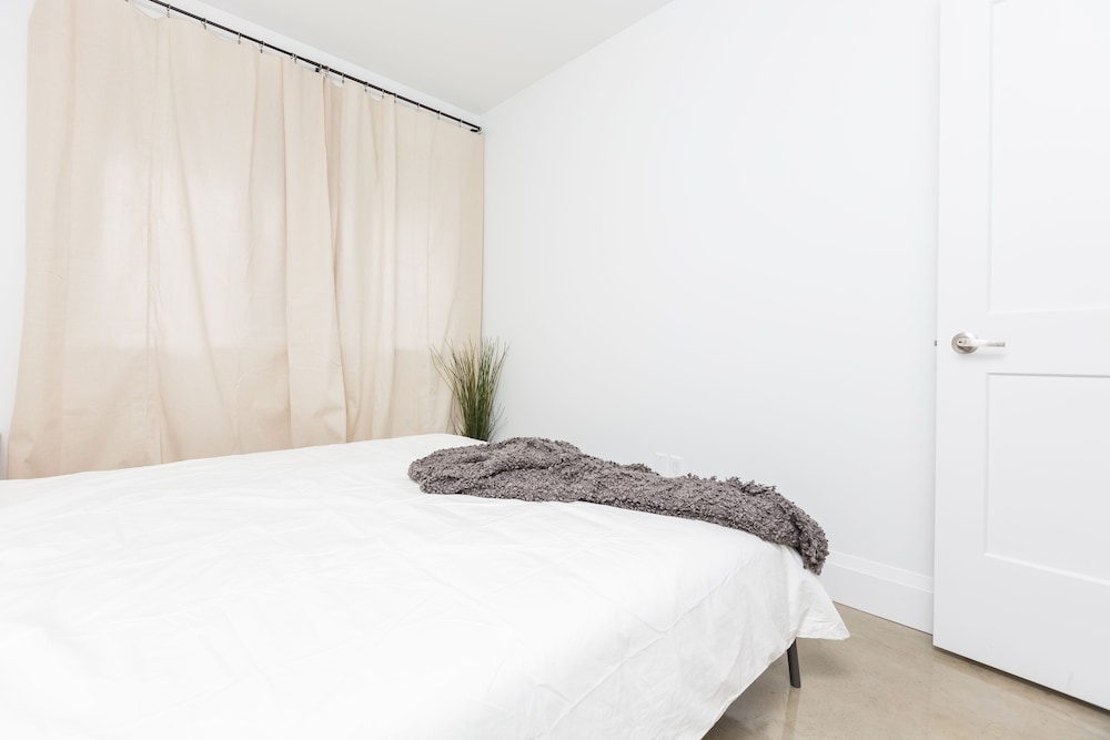 Applewood Suites - Kensington Market - Image 2