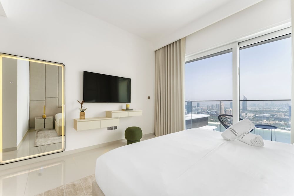 Upscale 2-BR in Grand Bleu by Elie Saab