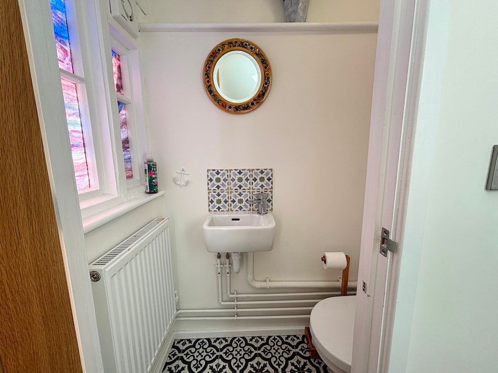 Pandora Lovely Seaside Cottage Sleeps 4 Newlyn