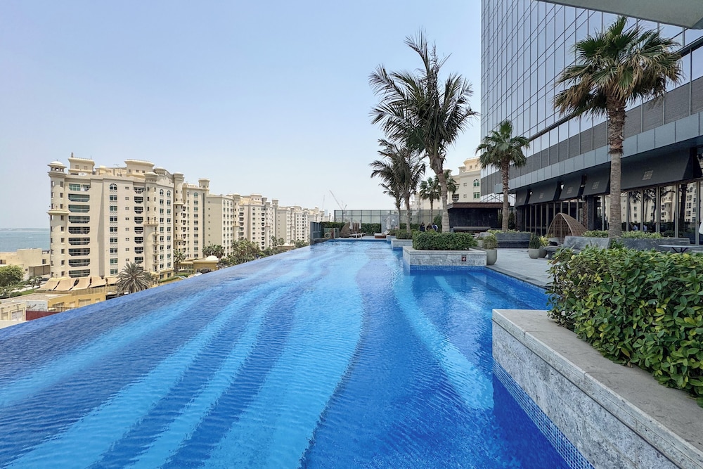 PVH - Modern Studio - Palm Tower