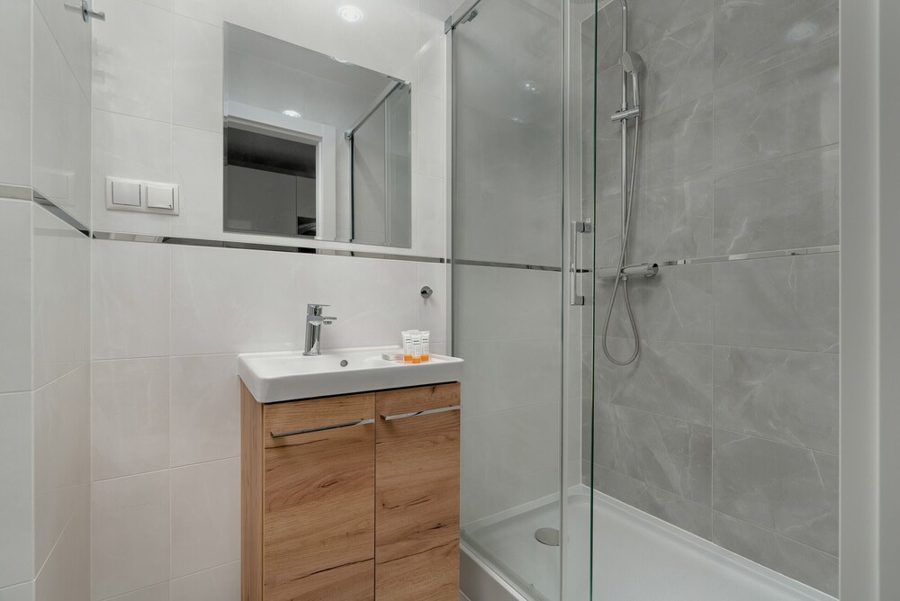 Old Market Square Studio by Renters