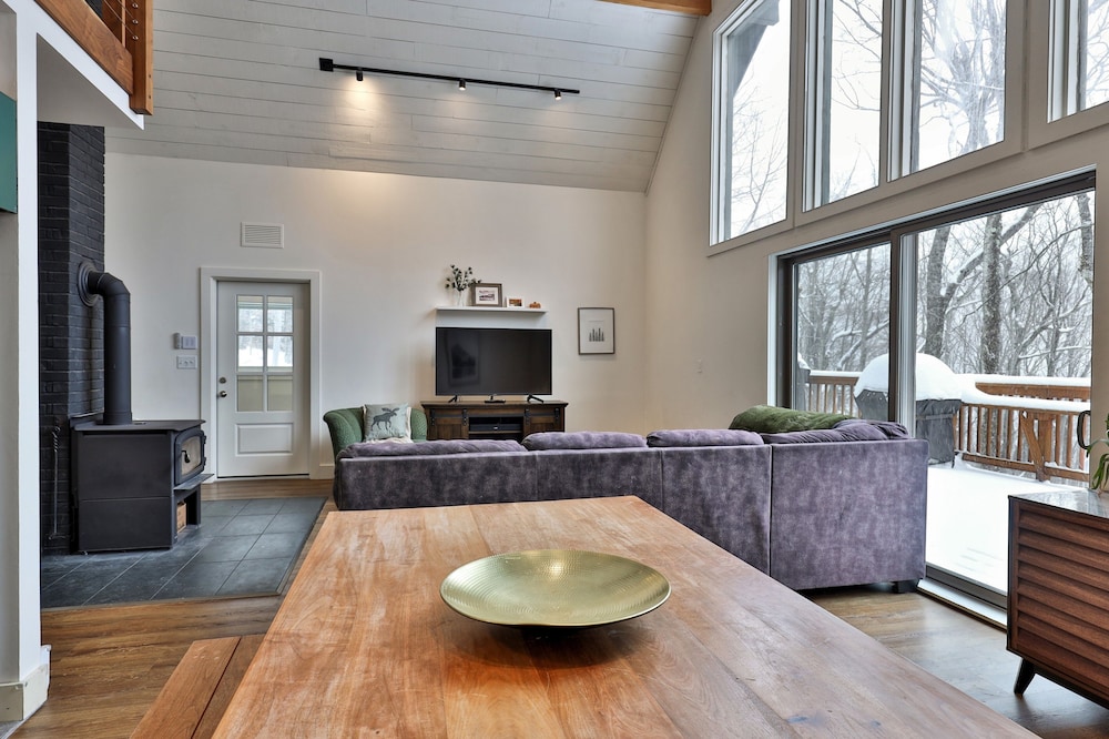 The Powder House 4 Bedroom Home