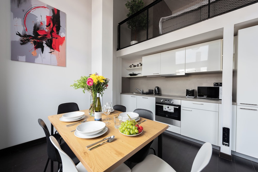 Stylish apartments near center