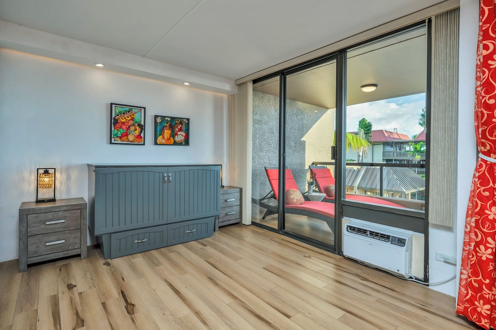 Cozy Hawaiian Unit! - Great Ocean View - Sleeps 4+ - Vrkcv