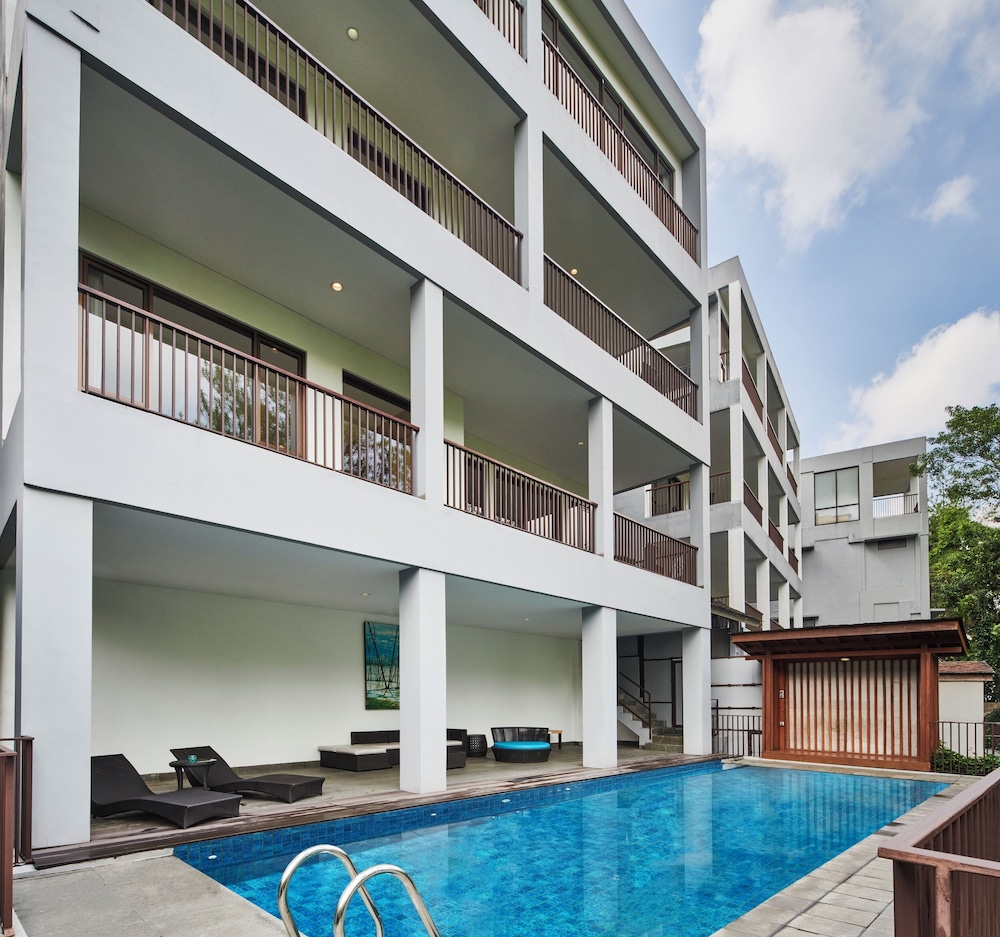Magenta Hill View Villa 6 bedrooms with a private slide pool