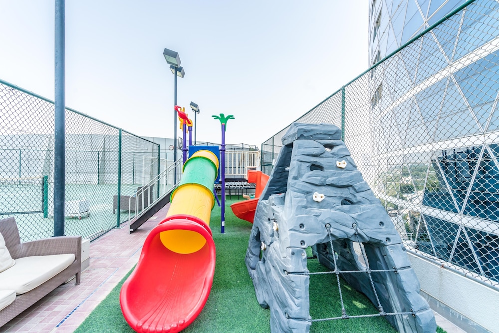 Lux BnB Park Towers Stylsih Studio