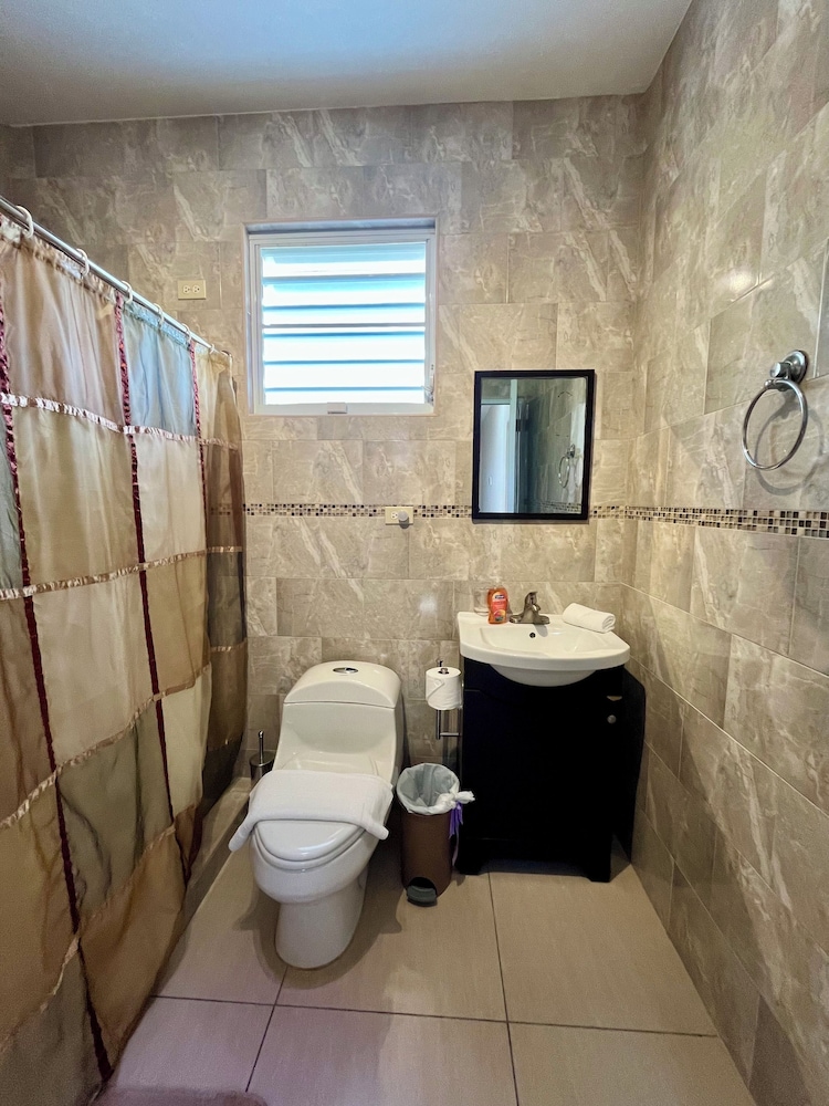 Ocean View House Quebradillas & Rooftop