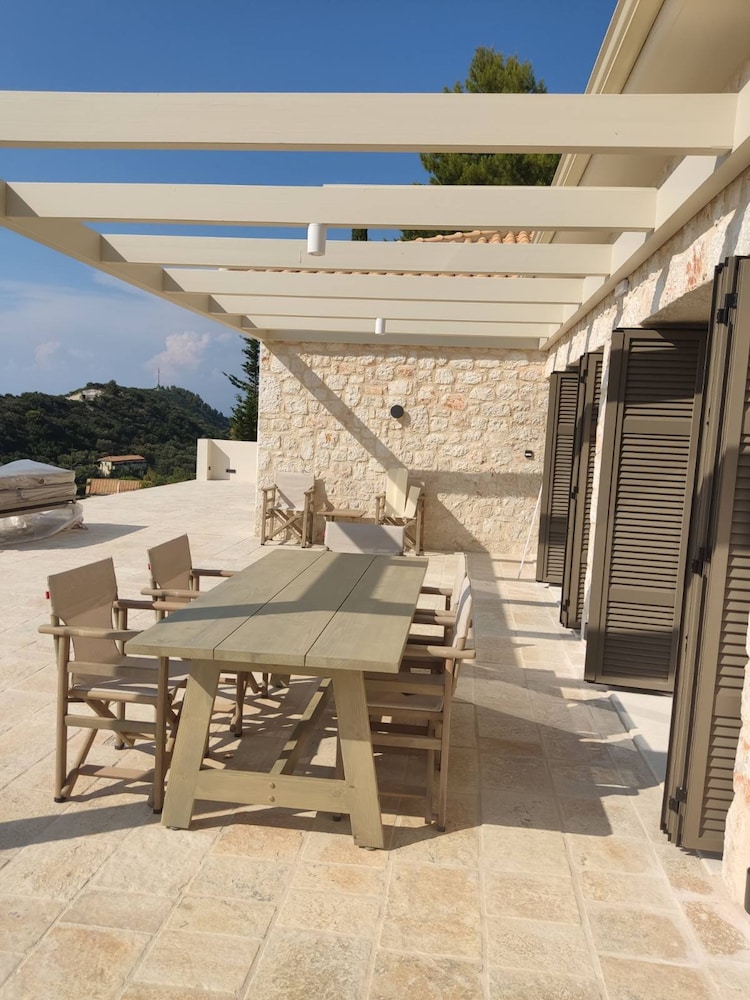 VV Luxury Villas