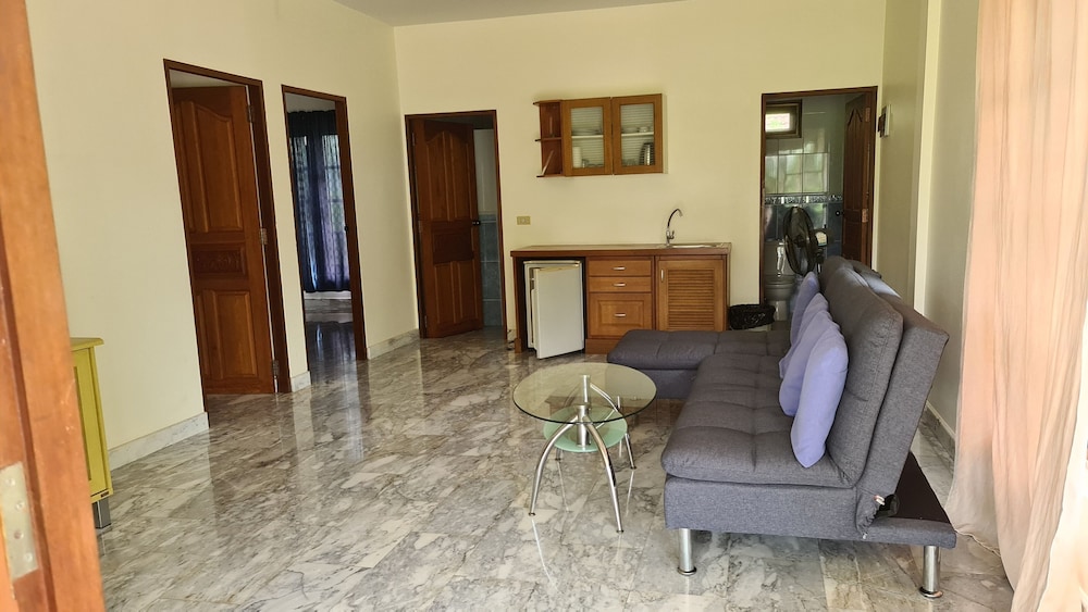Beautiful Bungalow With Shared Outdoor Pool and 2 km From the Sandy Beach view 2
