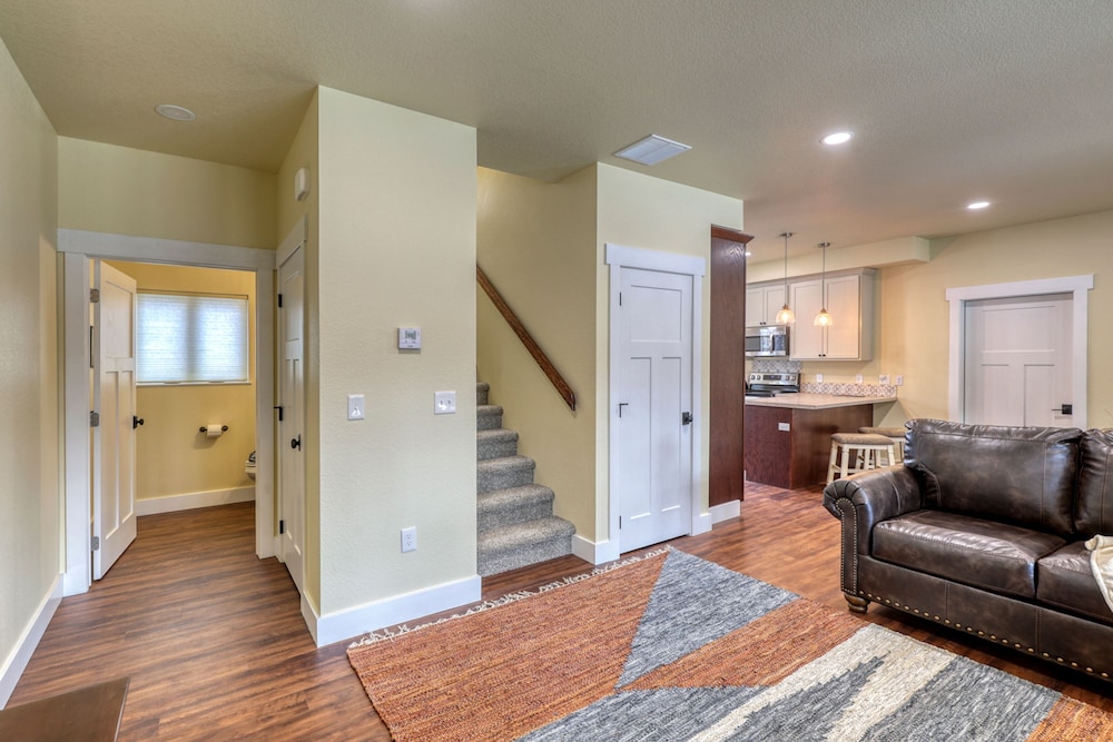 Badlands Retreat Cozy Condo Modern Amenities