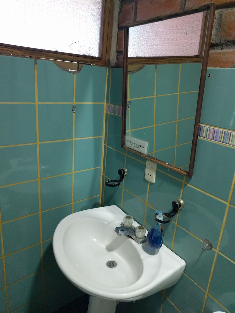 Erupcion Backpackers Hostel