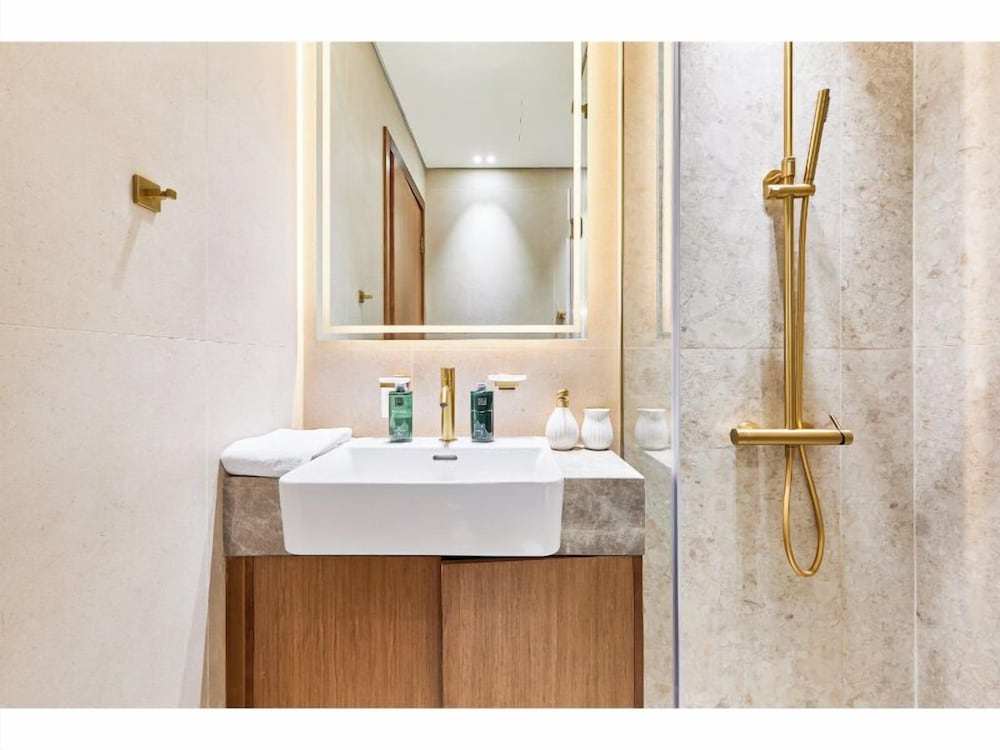 bnbme - Trillionaire Residences - STUDIO
