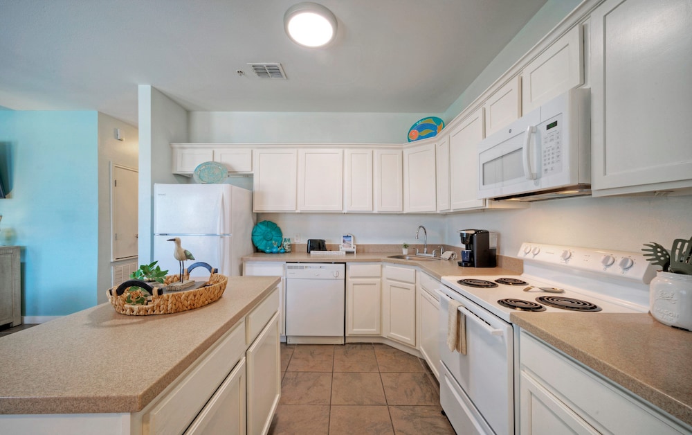 The Costa Bahia Condos by AvantStay – Pristine Comfort Near Port Aransas Beach