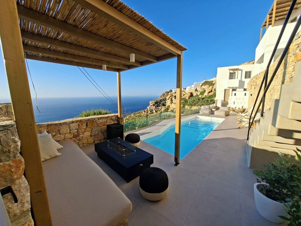 ANDELIAS SIGNATURE SUITES photo 3